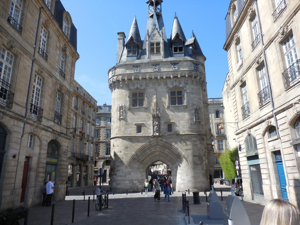 Beautiful Old Property In Bordeaux Center Exterior foto